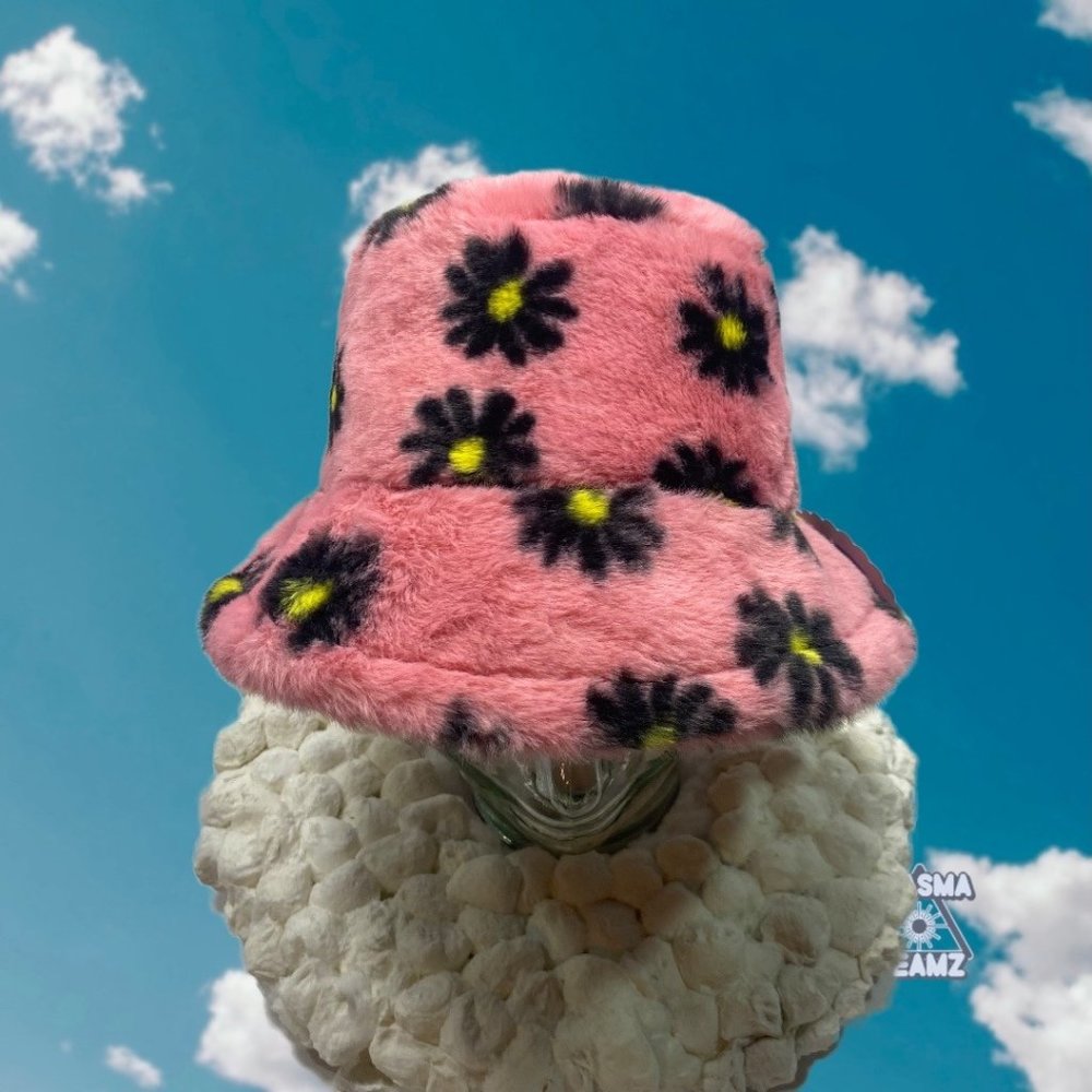 Pink Daisy Faux Fur Bucket Hat
